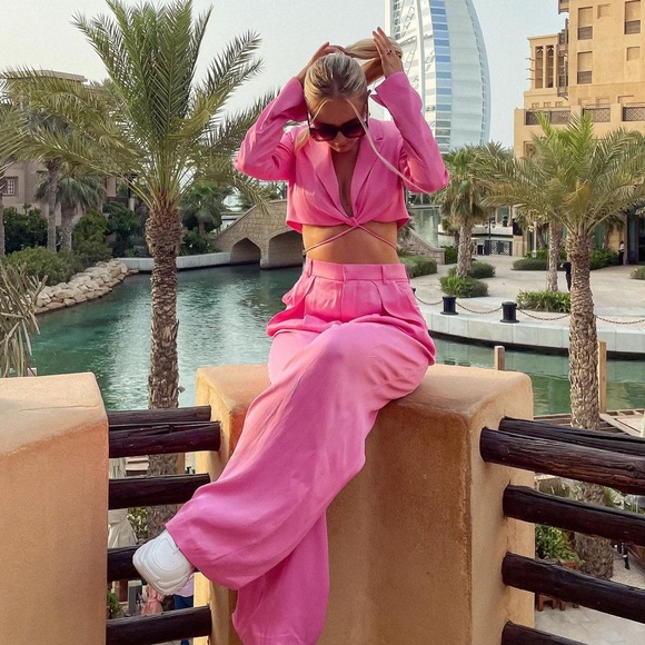 Zara Set - Pink Cropped Satin Effect Blazer & Full Length Pants - Picture 9 of 17